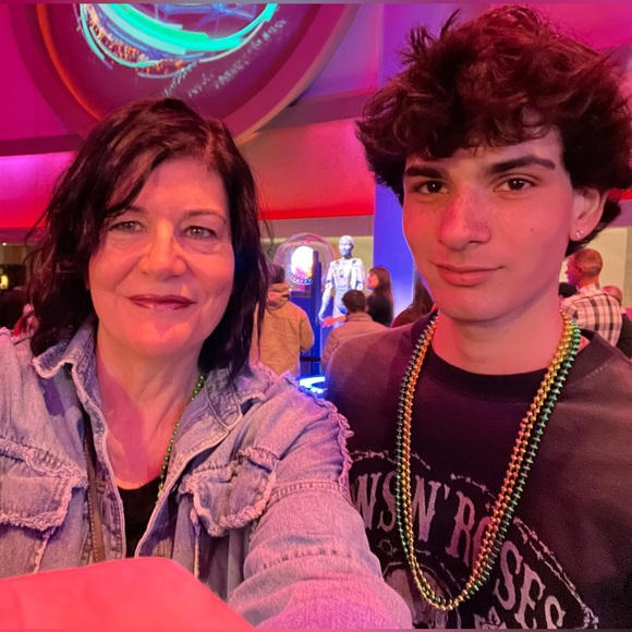 🐆🚗jags_closet!! I’m live!🐆🚗 - Picture 3 of 4